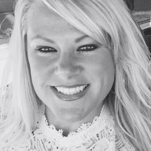 Meet your Posher, Stacy